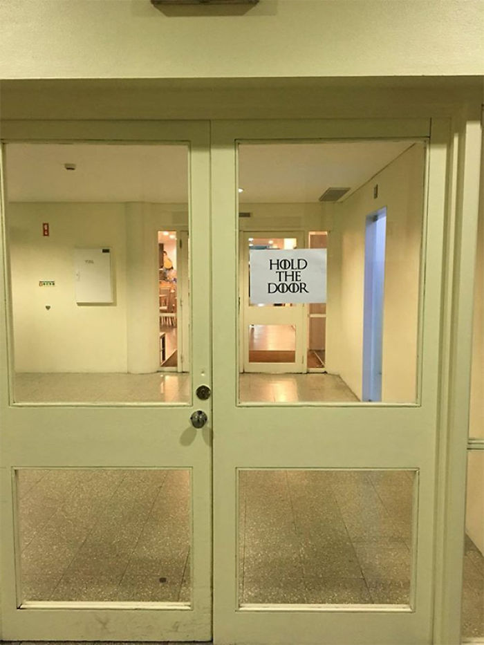 Game of Thrones Last Episode Inspires Hilarious Reactions (39 Pics) Game of Thrones Last Episode Inspires Hilarious Reactions (39 Pics)