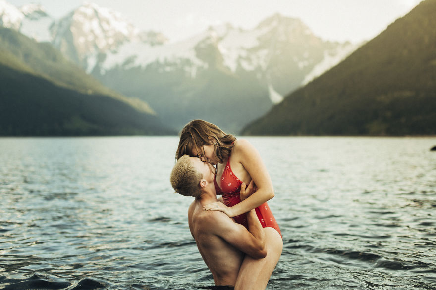 Top 25 Engagement Photos Of The Year