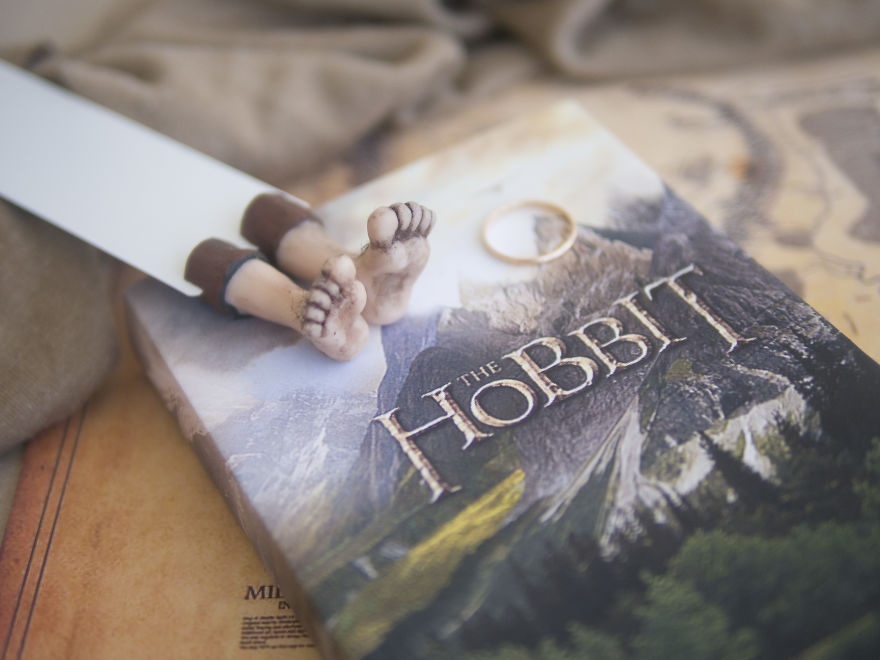 Cute Bookmarks That Make Tiny Legs Stick Out Of Your Book (Part 2) Cute Bookmarks That Make Tiny Legs Stick Out Of Your Book (Part 2)