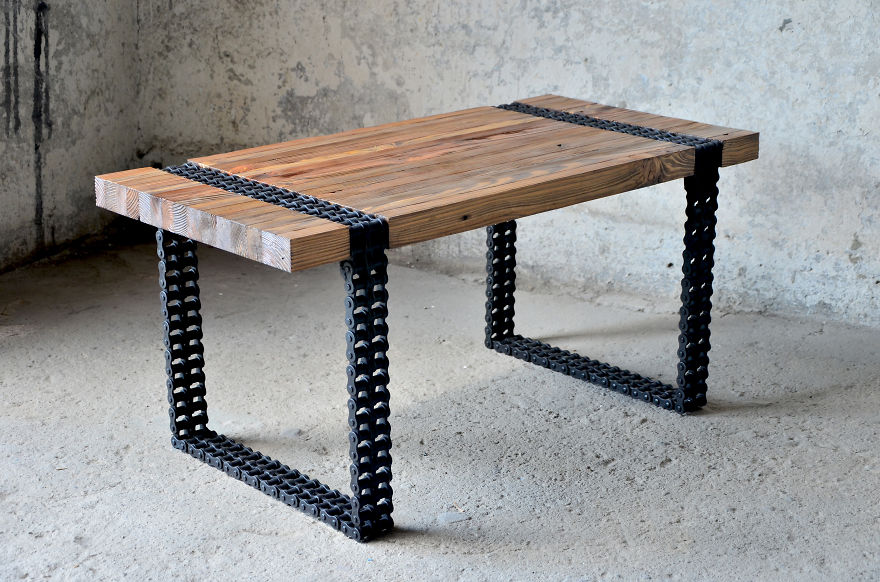 We Turned Old Wood And Rusty Chain Into A Coffee-Table We Turned Old Wood And Rusty Chain Into A Coffee-Table