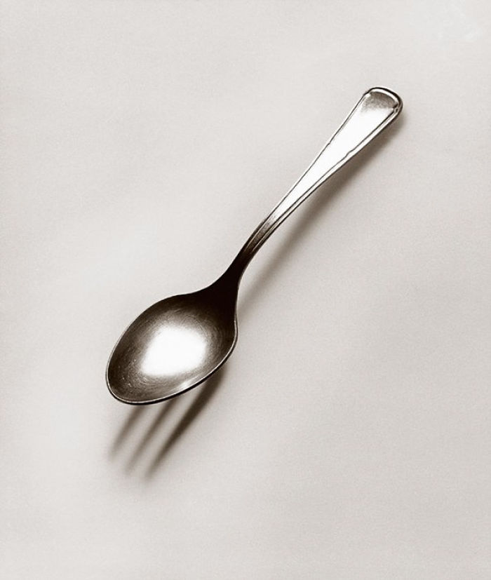25 Mind-Bending Photos by Chema Madoz That Will Make You Look Twice