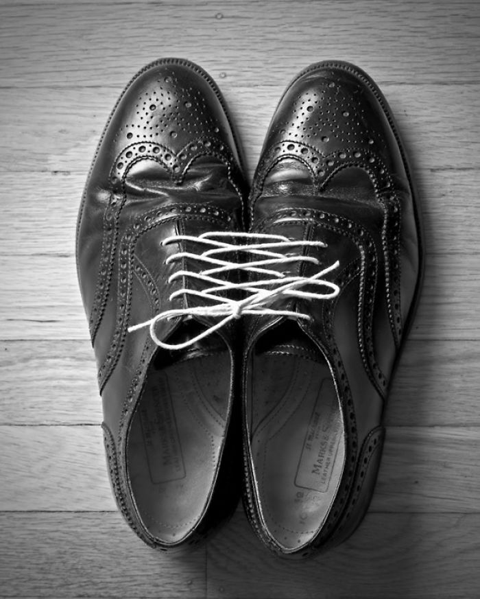 25 Mind-Bending Photos by Chema Madoz That Will Make You Look Twice