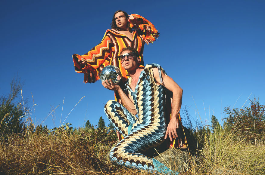 I Turn Grandma’s Blankets Into Clothes I Turn Grandma’s Blankets Into Clothes