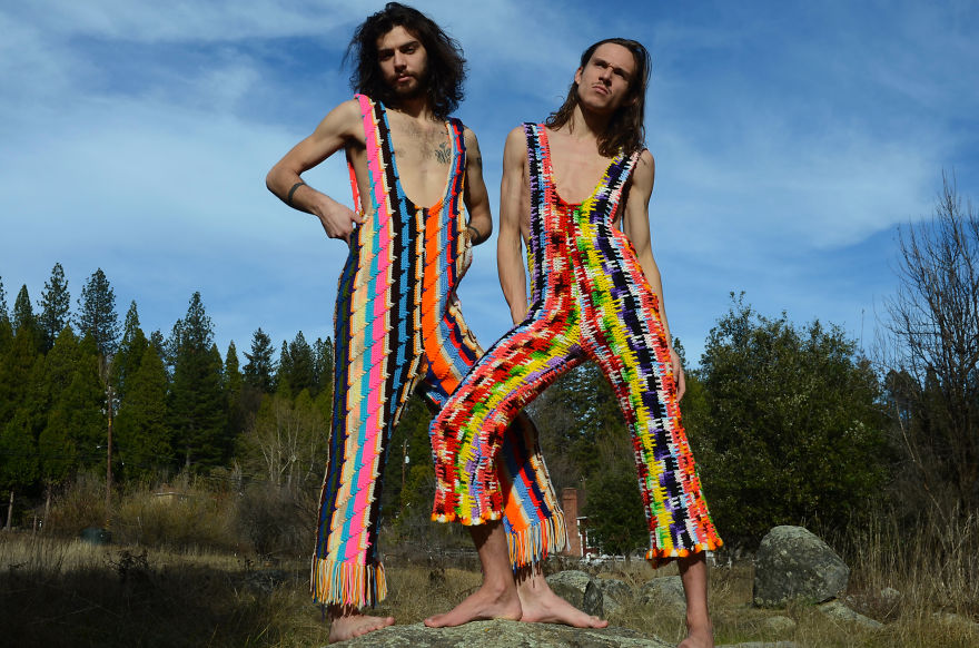 I Turn Grandma’s Blankets Into Clothes I Turn Grandma’s Blankets Into Clothes