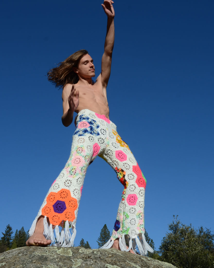 I Turn Grandma’s Blankets Into Clothes I Turn Grandma’s Blankets Into Clothes