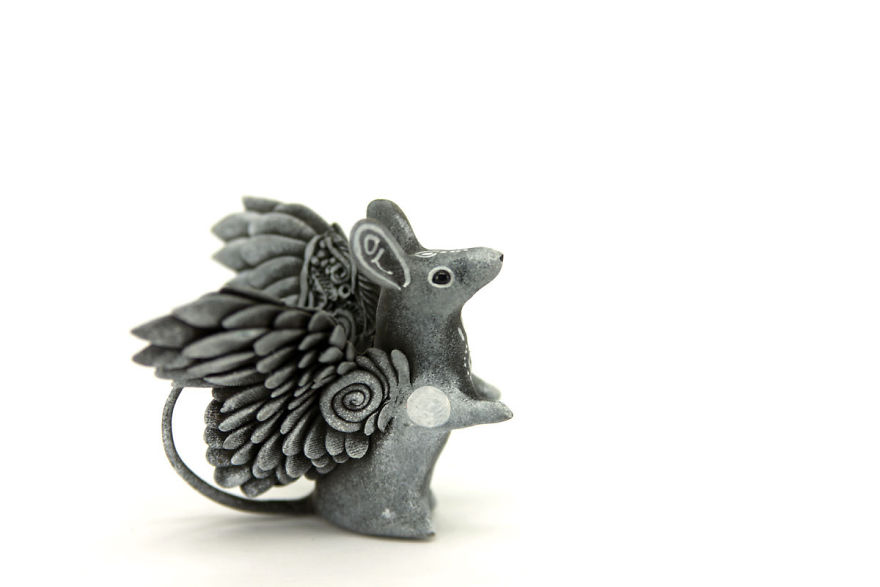 Russian Artist Creates Fantasy Animal Sculptures From Velvet Clay (85 Pics) Russian Artist Creates Fantasy Animal Sculptures From Velvet Clay (85 Pics)