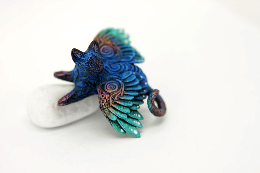 Russian Artist Creates Fantasy Animal Sculptures From Velvet Clay (85 Pics) Russian Artist Creates Fantasy Animal Sculptures From Velvet Clay (85 Pics)