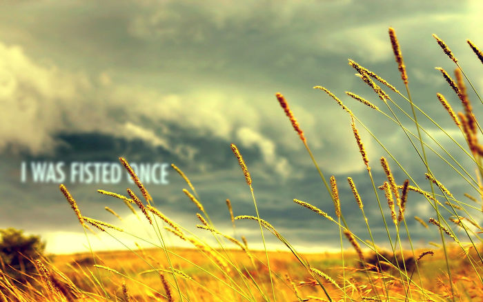 Someone Is Hiding Filthy Texts In Beautiful Wallpapers And It’s The Meanest Office Prank Ever (Warning: Strong Language) Someone Is Hiding Filthy Texts In Beautiful Wallpapers And It’s The Meanest Office Prank Ever (Warning: Strong Language)