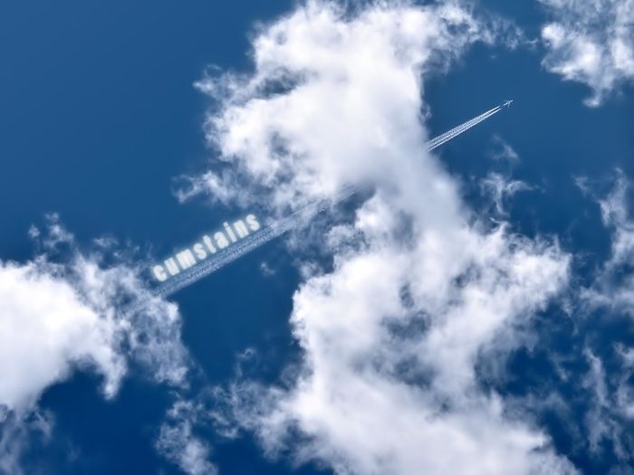 Someone Is Hiding Filthy Texts In Beautiful Wallpapers And It’s The Meanest Office Prank Ever (Warning: Strong Language) Someone Is Hiding Filthy Texts In Beautiful Wallpapers And It’s The Meanest Office Prank Ever (Warning: Strong Language)