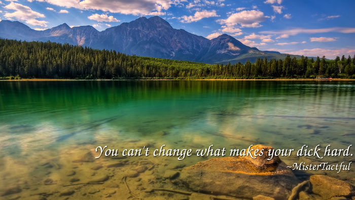 Someone Is Hiding Filthy Texts In Beautiful Wallpapers And It’s The Meanest Office Prank Ever (Warning: Strong Language) Someone Is Hiding Filthy Texts In Beautiful Wallpapers And It’s The Meanest Office Prank Ever (Warning: Strong Language)