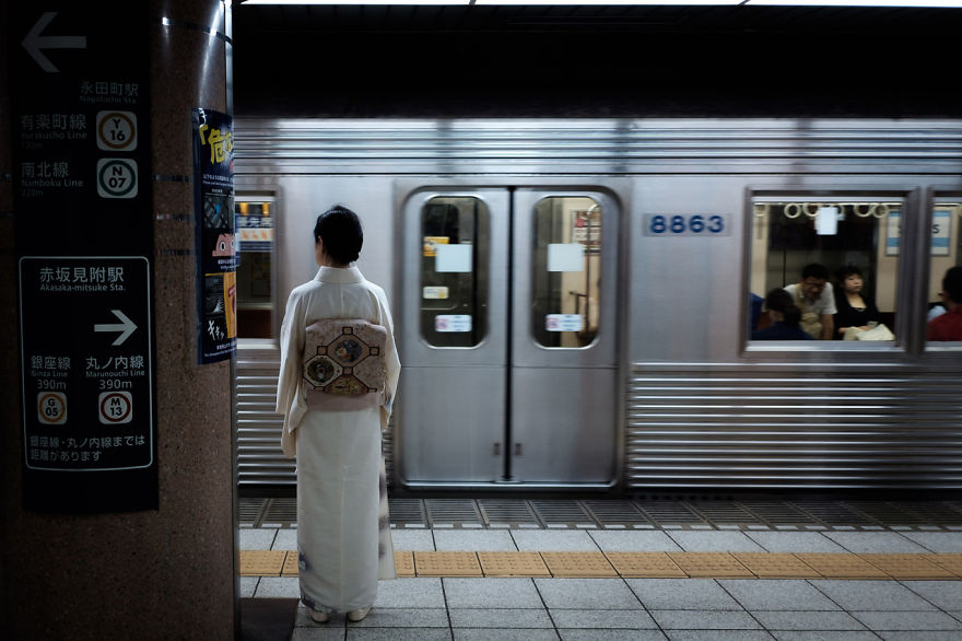 Top 147 Japan Street Photography Shots That Capture The Rarely Seen Side Of The Land Of The Rising Sun Top 147 Japan Street Photography Shots That Capture The Rarely Seen Side Of The Land Of The Rising Sun