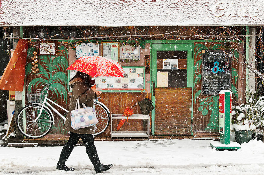 Top 147 Japan Street Photography Shots That Capture The Rarely Seen Side Of The Land Of The Rising Sun Top 147 Japan Street Photography Shots That Capture The Rarely Seen Side Of The Land Of The Rising Sun