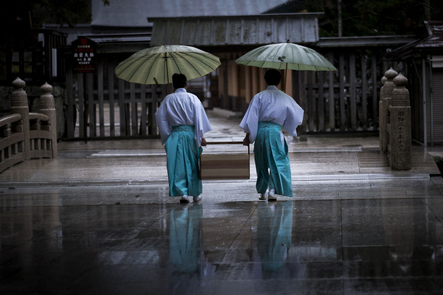 Top 147 Japan Street Photography Shots That Capture The Rarely Seen Side Of The Land Of The Rising Sun Top 147 Japan Street Photography Shots That Capture The Rarely Seen Side Of The Land Of The Rising Sun