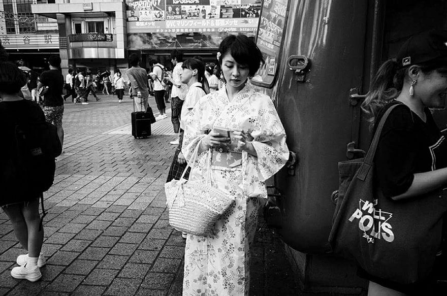 Top 147 Japan Street Photography Shots That Capture The Rarely Seen Side Of The Land Of The Rising Sun Top 147 Japan Street Photography Shots That Capture The Rarely Seen Side Of The Land Of The Rising Sun
