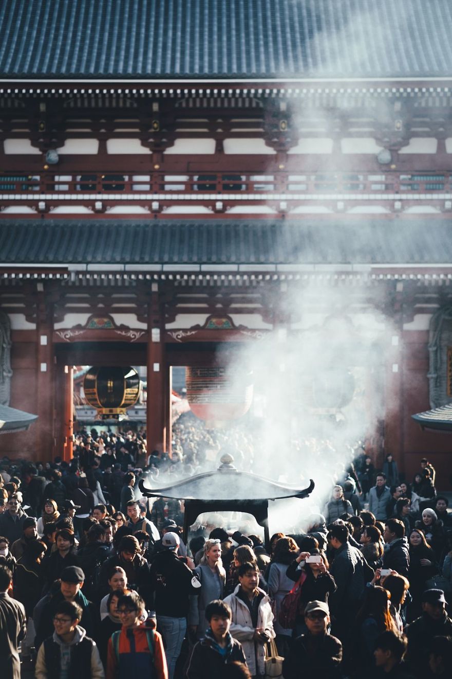 Top 147 Japan Street Photography Shots That Capture The Rarely Seen Side Of The Land Of The Rising Sun Top 147 Japan Street Photography Shots That Capture The Rarely Seen Side Of The Land Of The Rising Sun