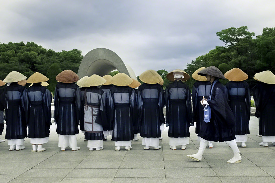 Top 147 Japan Street Photography Shots That Capture The Rarely Seen Side Of The Land Of The Rising Sun Top 147 Japan Street Photography Shots That Capture The Rarely Seen Side Of The Land Of The Rising Sun