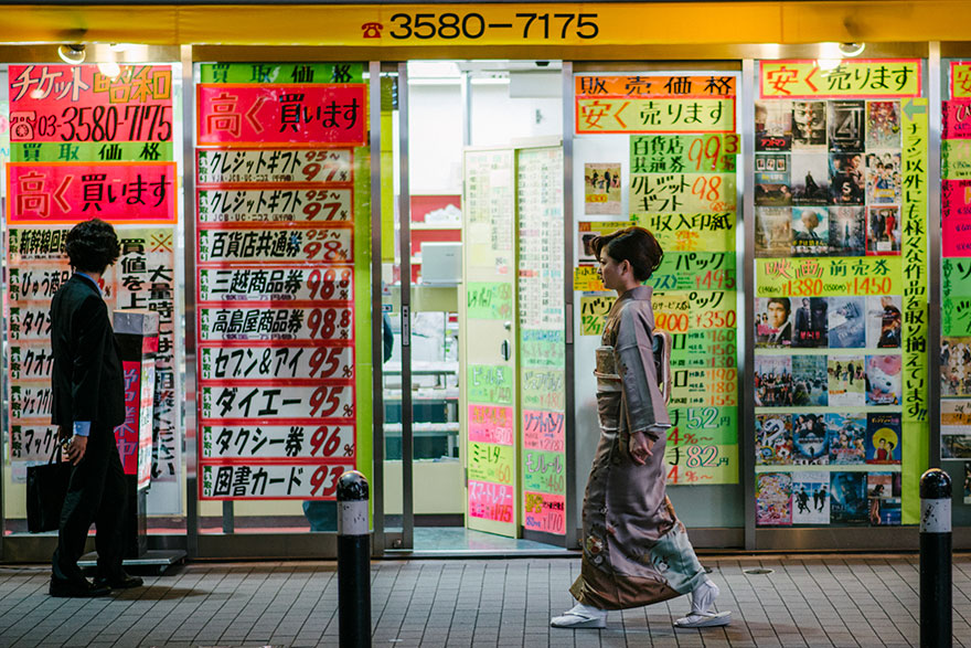 Top 147 Japan Street Photography Shots That Capture The Rarely Seen Side Of The Land Of The Rising Sun Top 147 Japan Street Photography Shots That Capture The Rarely Seen Side Of The Land Of The Rising Sun