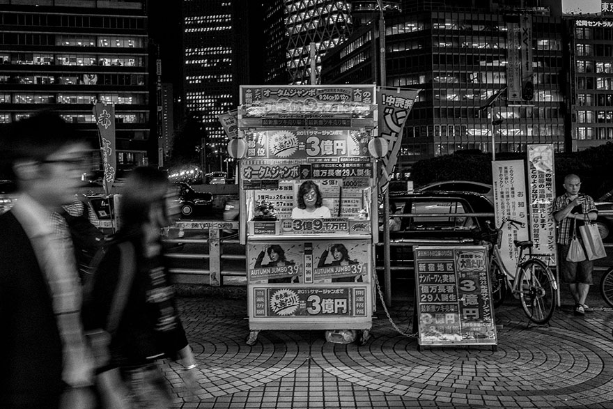 Top 147 Japan Street Photography Shots That Capture The Rarely Seen Side Of The Land Of The Rising Sun Top 147 Japan Street Photography Shots That Capture The Rarely Seen Side Of The Land Of The Rising Sun