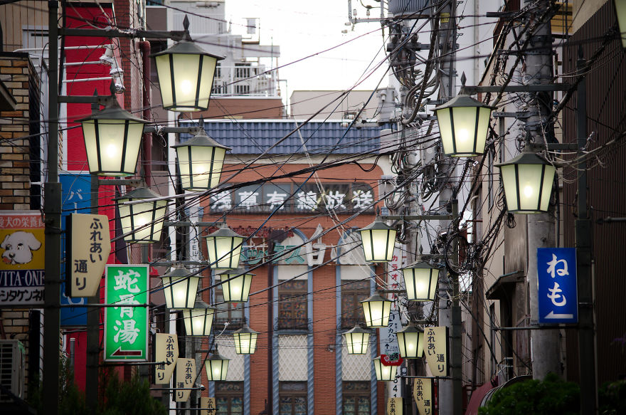 Top 147 Japan Street Photography Shots That Capture The Rarely Seen Side Of The Land Of The Rising Sun Top 147 Japan Street Photography Shots That Capture The Rarely Seen Side Of The Land Of The Rising Sun