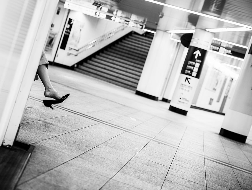Top 147 Japan Street Photography Shots That Capture The Rarely Seen Side Of The Land Of The Rising Sun Top 147 Japan Street Photography Shots That Capture The Rarely Seen Side Of The Land Of The Rising Sun