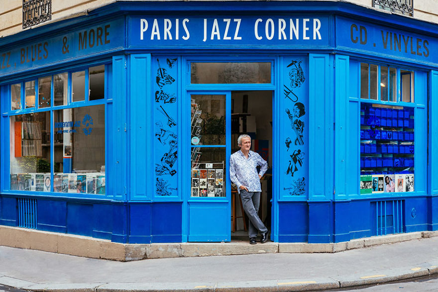 I Photograph Parisian Storefronts To Reveal The Story Of Paris Rarely Seen By Tourists (31 Pics)