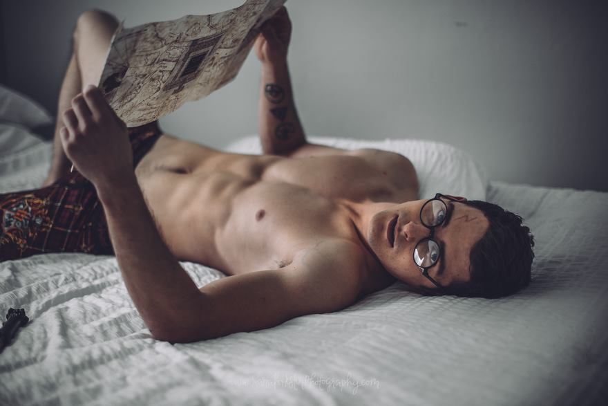 This Harry Potter Boudoir Shoot Is So Hot It’s Riddikulus This Harry Potter Boudoir Shoot Is So Hot It’s Riddikulus