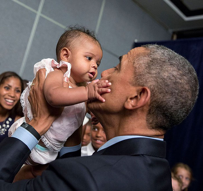 Men&#8217;s Bathrooms In U.S. Will Now Require Baby Changing Stations After Obama Signs Babies Act