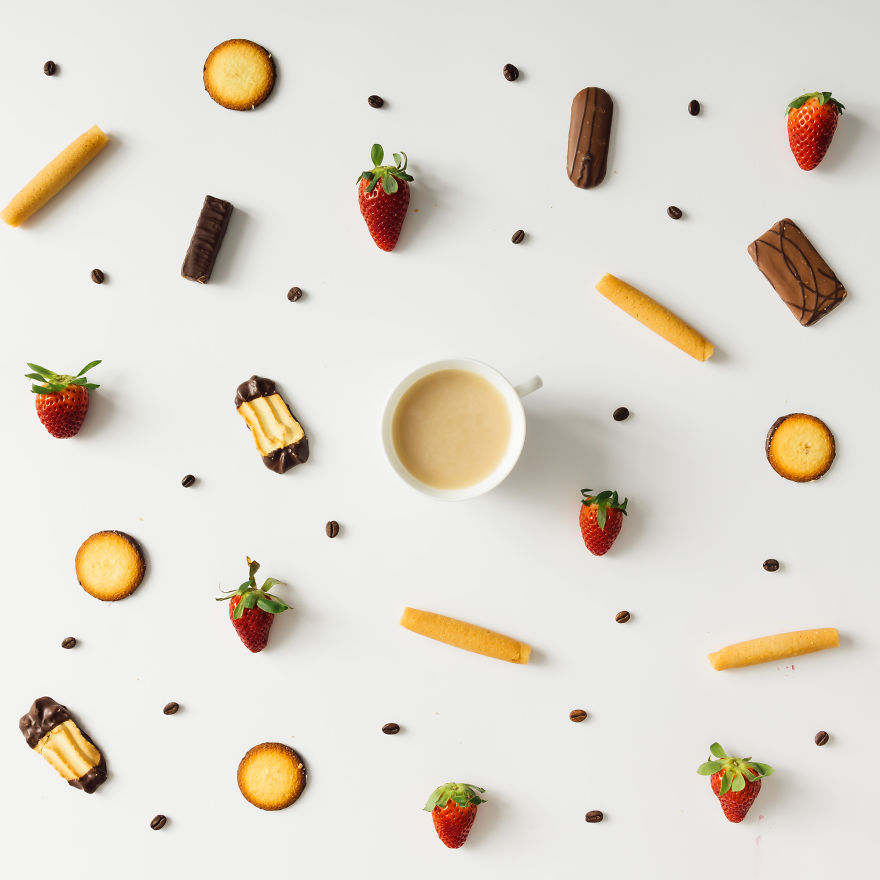 This Photographer Turns Flowers And Leaves Into Art