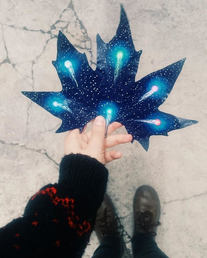 33 Fallen Leaves: Georgian Couple Uses Fallen Leaves To Create Out-Of-This-World Art 33 Fallen Leaves: Georgian Couple Uses Fallen Leaves To Create Out-Of-This-World Art