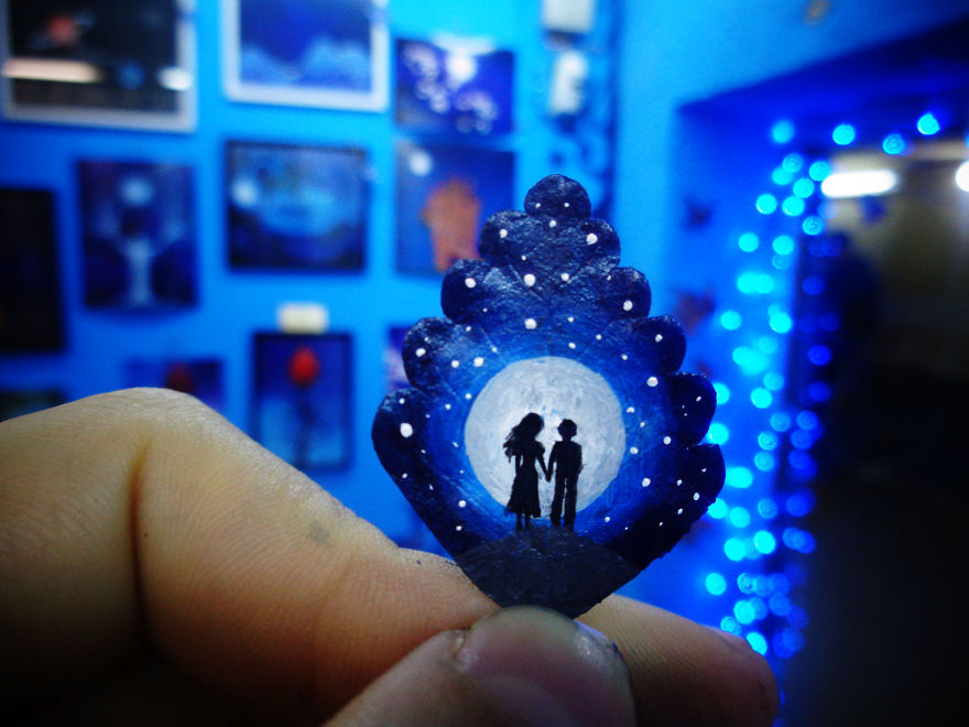 33 Fallen Leaves: Georgian Couple Uses Fallen Leaves To Create Out-Of-This-World Art 33 Fallen Leaves: Georgian Couple Uses Fallen Leaves To Create Out-Of-This-World Art