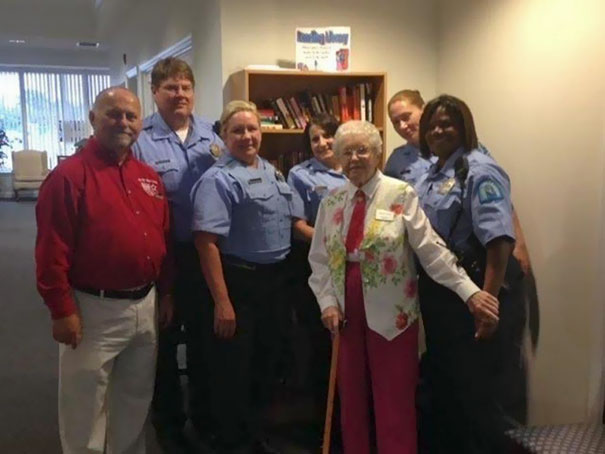 102-Year-Old Woman Gets Arrested, Checks ‘Getting Arrested’ Off Bucket List 102-Year-Old Woman Gets Arrested, Checks ‘Getting Arrested’ Off Bucket List