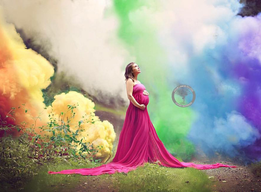After 6 Miscarriages, Mom Finally Celebrates Rainbow Baby With Explosive Photoshoot After 6 Miscarriages, Mom Finally Celebrates Rainbow Baby With Explosive Photoshoot