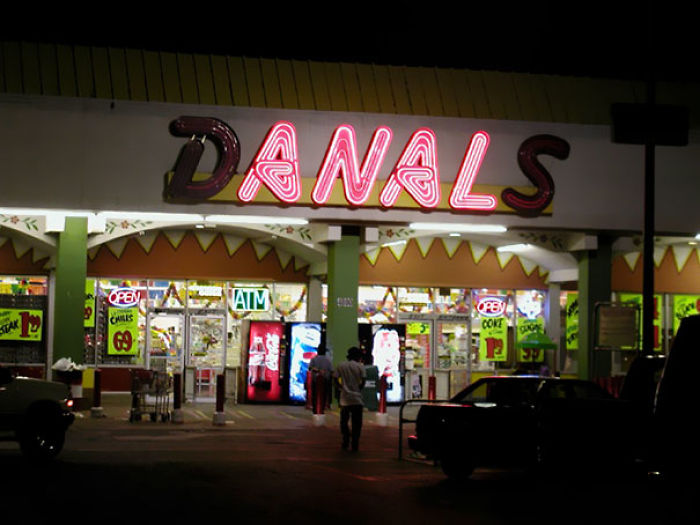 93 Of The Worst Neon Sign Fails Ever 93 Of The Worst Neon Sign Fails Ever