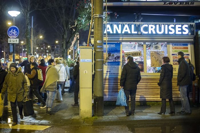 93 Of The Worst Neon Sign Fails Ever 93 Of The Worst Neon Sign Fails Ever