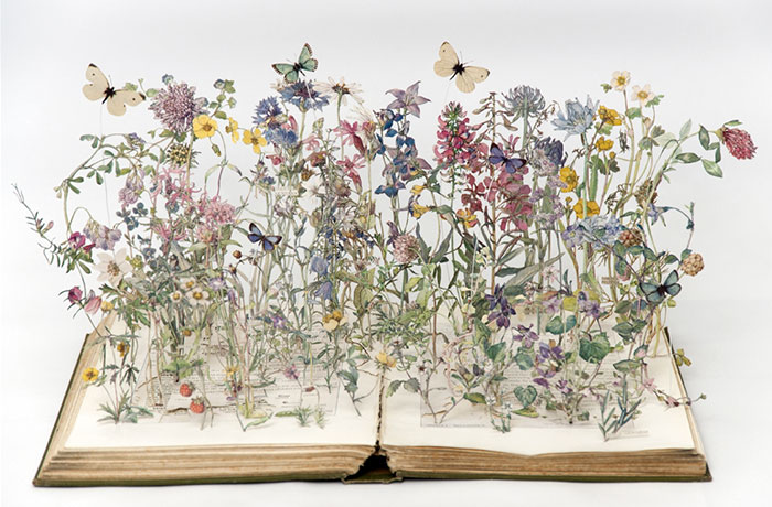 Old Books Turned Into Fairytale Sculptures By Su Blackwell Old Books Turned Into Fairytale Sculptures By Su Blackwell