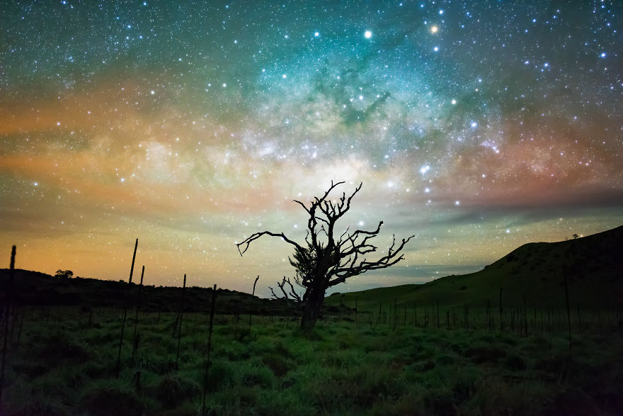 I Spent The Summer Photographing The Milky Way Galaxy In Hawaii