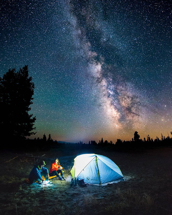 Guy Turns His Grandma’s Old Van Into Mobile Home And Spends 2 Years Travelling The World