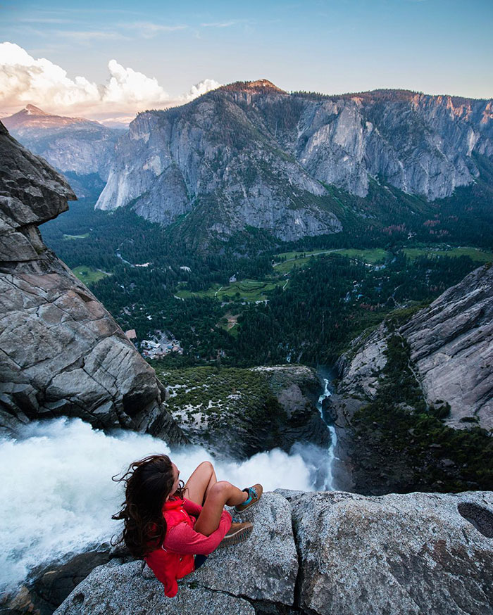 Guy Turns His Grandma’s Old Van Into Mobile Home And Spends 2 Years Travelling The World