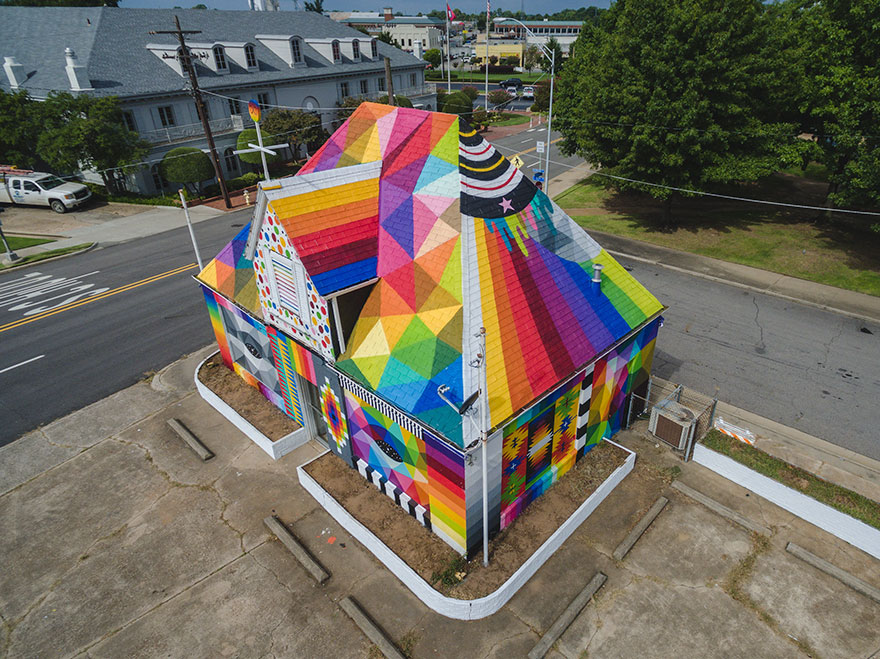 Street Artists Transformed Arkansas City Into A Stunning Outdoor Art Gallery Street Artists Transformed Arkansas City Into A Stunning Outdoor Art Gallery