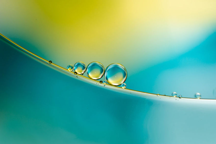 I Use Oil And Water To Photograph Abstract Drops I Use Oil And Water To Photograph Abstract Drops