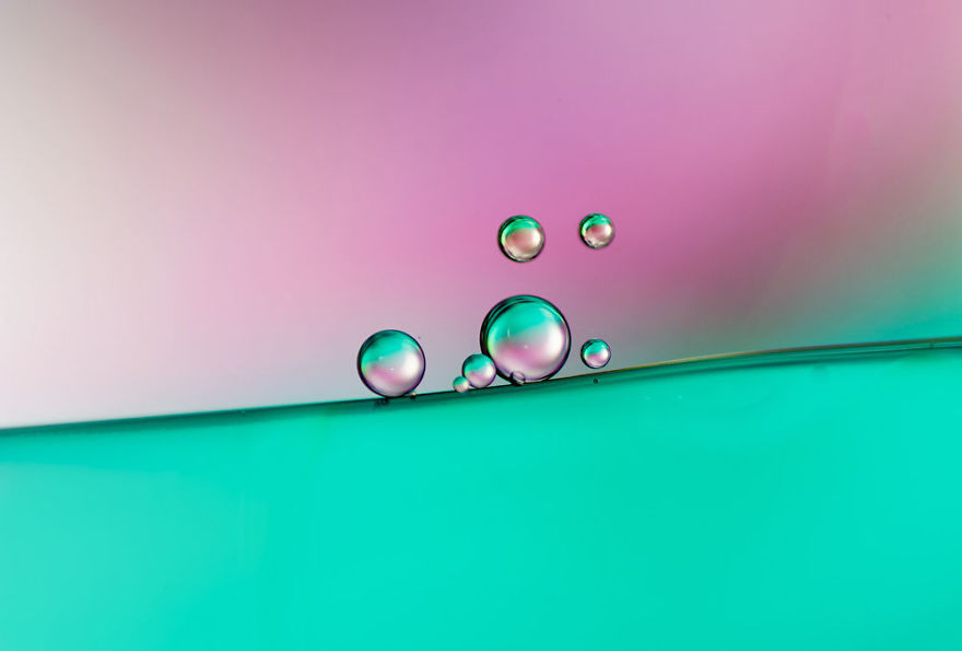 I Use Oil And Water To Photograph Abstract Drops I Use Oil And Water To Photograph Abstract Drops