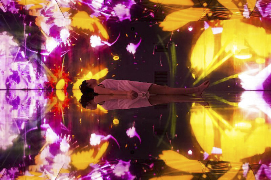 Our Installation Reacts To The Moves Of Its Viewers When They Walk In Water