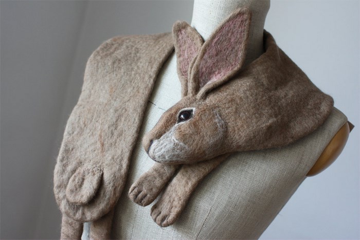 Realistic Felt Animal Scarves That Wrap Around Your Neck To Protect You