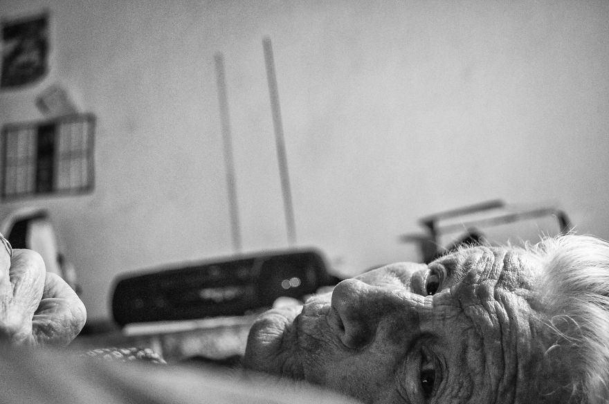 I Followed My 83-Year-Old Grandma Around Her Farm For One Day I Followed My 83-Year-Old Grandma Around Her Farm For One Day