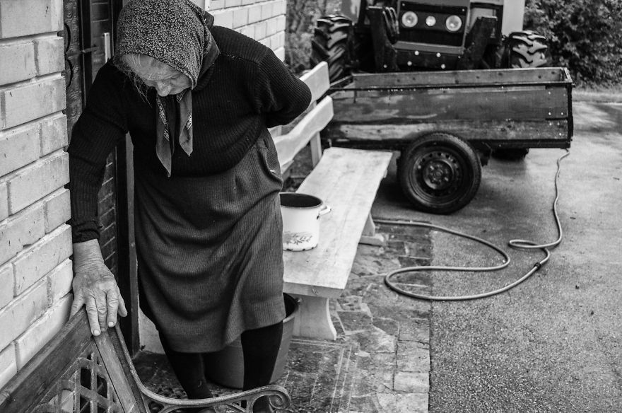 I Followed My 83-Year-Old Grandma Around Her Farm For One Day I Followed My 83-Year-Old Grandma Around Her Farm For One Day