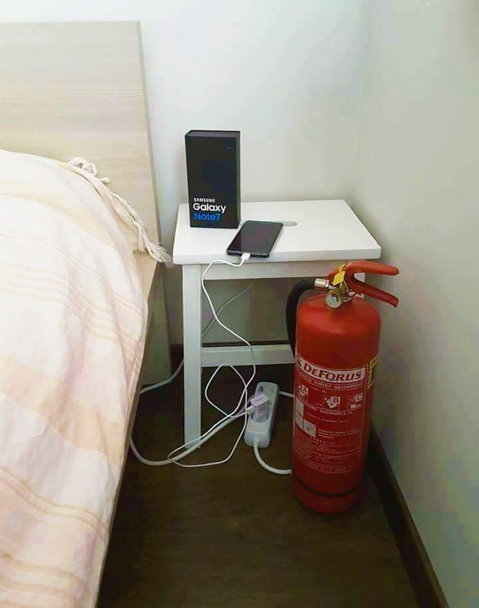 66 Of The Funniest Reactions To The Exploding Samsung Note 7 66 Of The Funniest Reactions To The Exploding Samsung Note 7