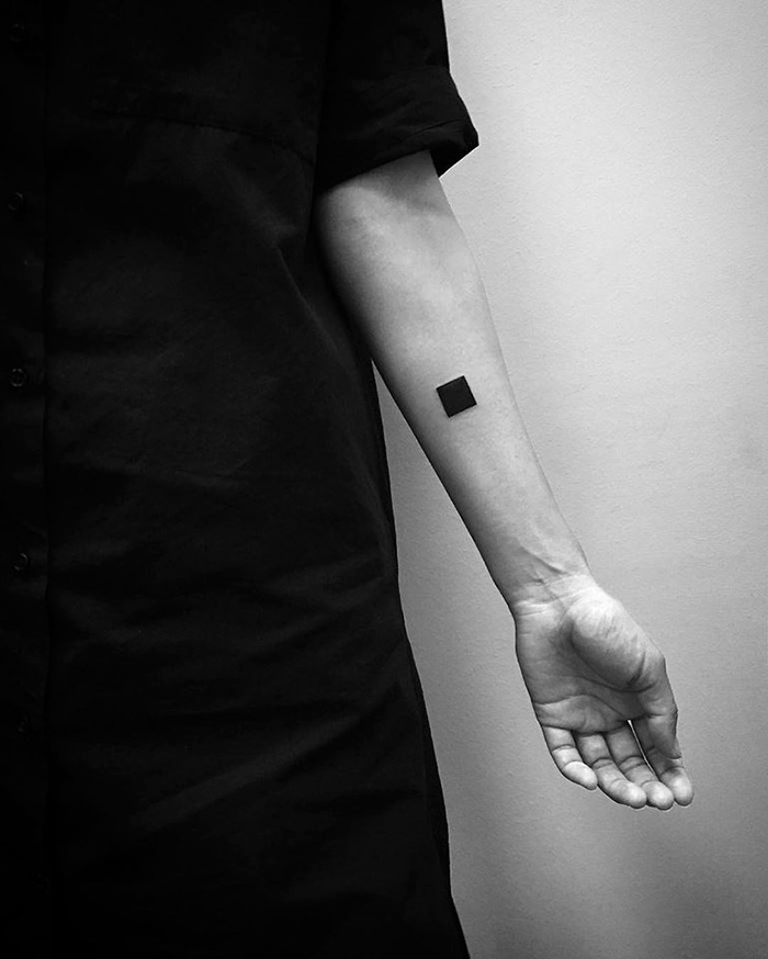 46 Minimalist Digitally-Designed Tattoos By Russian Artist 46 Minimalist Digitally-Designed Tattoos By Russian Artist