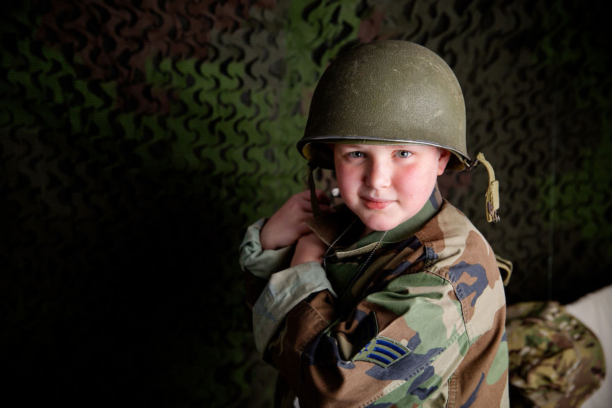 We Volunteer To Photograph Children Battling Cancer To Show How Amazing These Fighters Are We Volunteer To Photograph Children Battling Cancer To Show How Amazing These Fighters Are