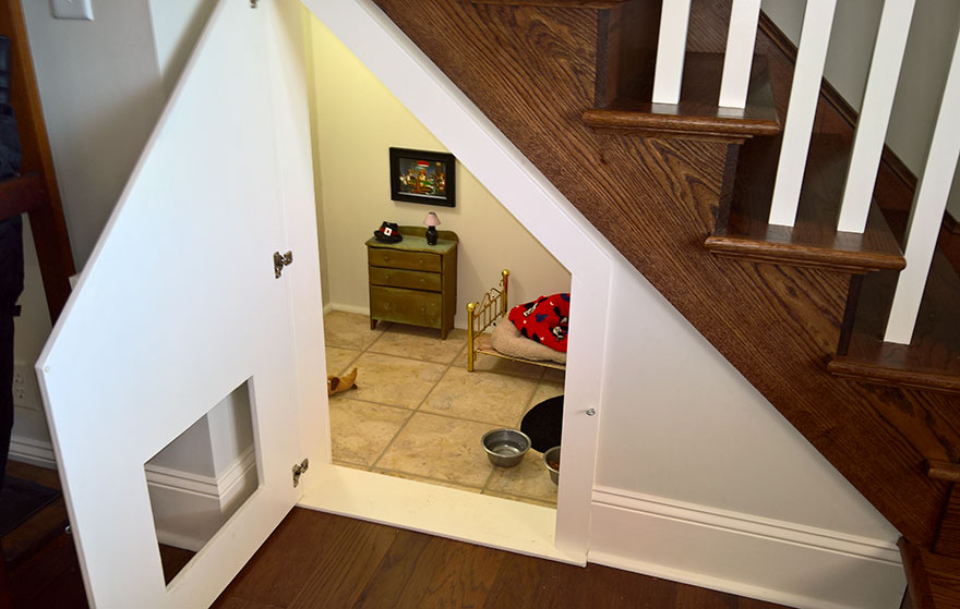This Woman Built Her Dog A Bedroom Under The Stairs And The Details Are Impressive This Woman Built Her Dog A Bedroom Under The Stairs And The Details Are Impressive
