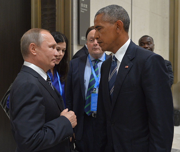 Obama And Putin&#8217;s Death Stare Gets Hilariously Trolled By Photoshoppers